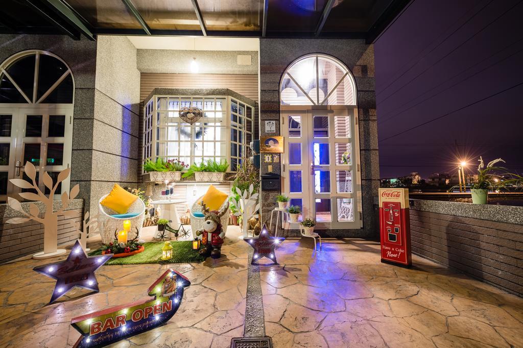 巴黎villa 主題派對k歌 Bbq 麻將包棟 Luodong Exterior photo