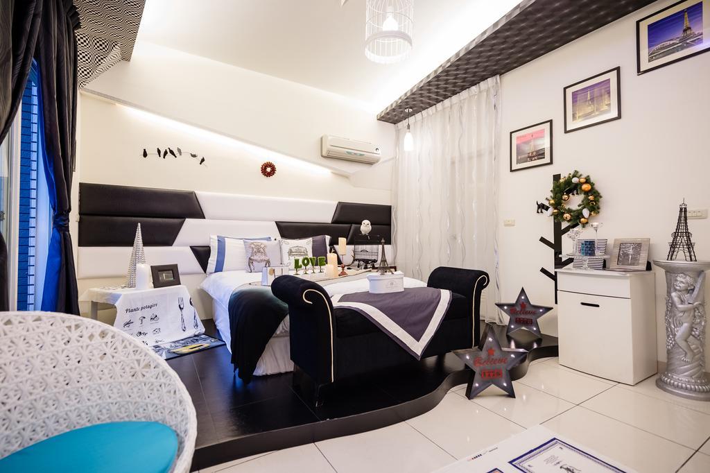 巴黎villa 主題派對k歌 Bbq 麻將包棟 Luodong Exterior photo